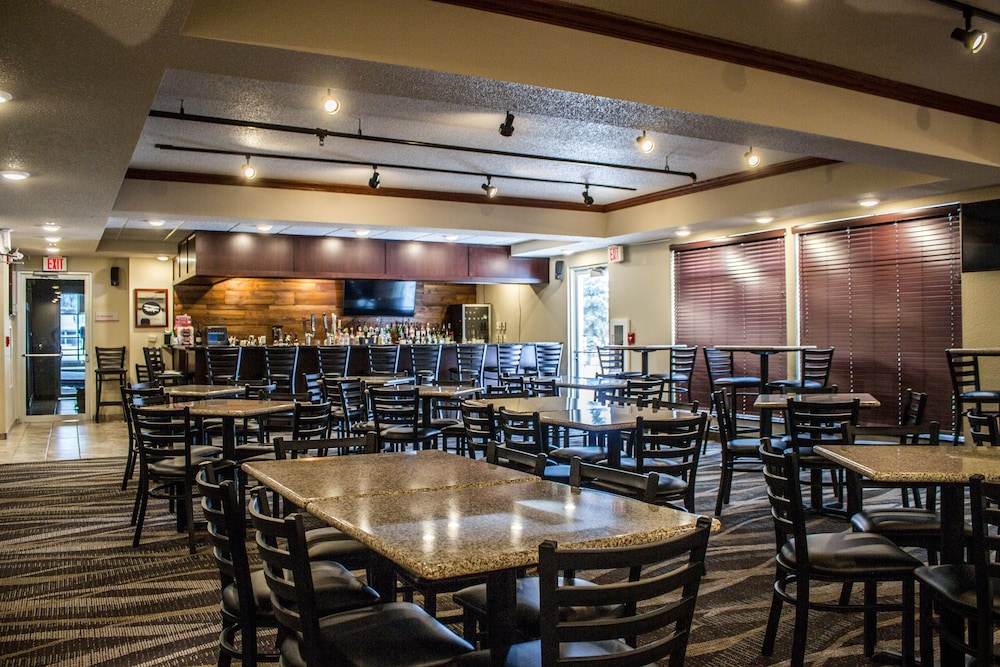 Cobblestone Suites Oshkosh - photo 47
