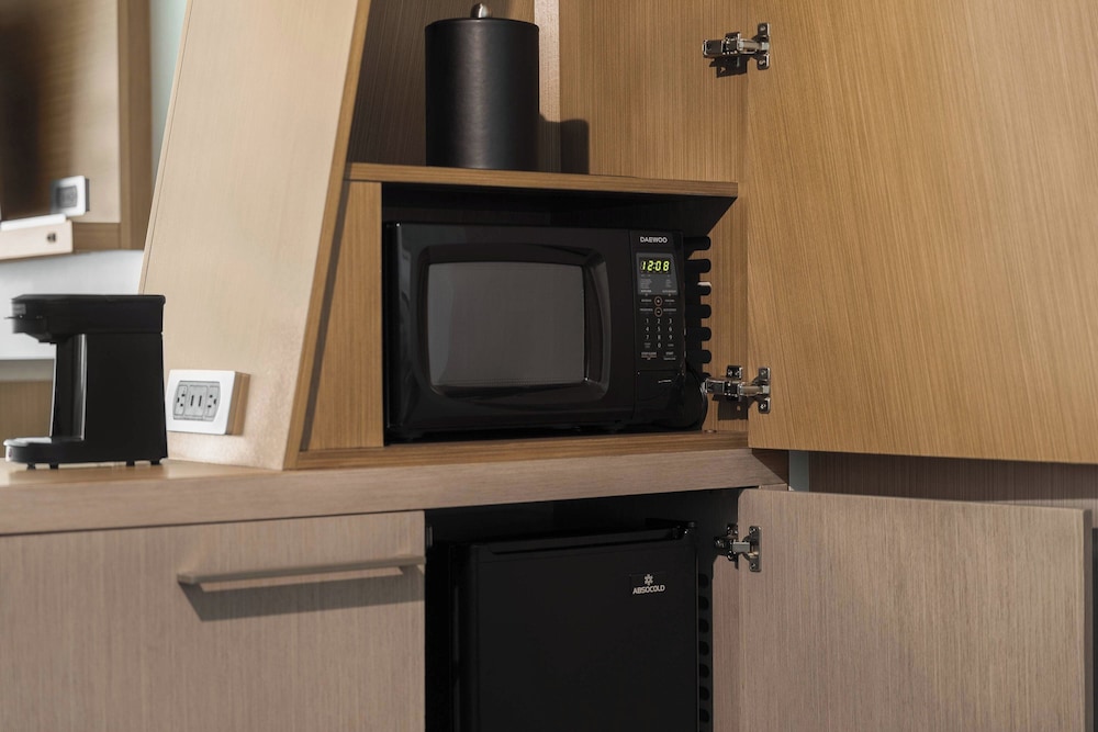 Courtyard By Marriott Seattle Northgate - photo 9
