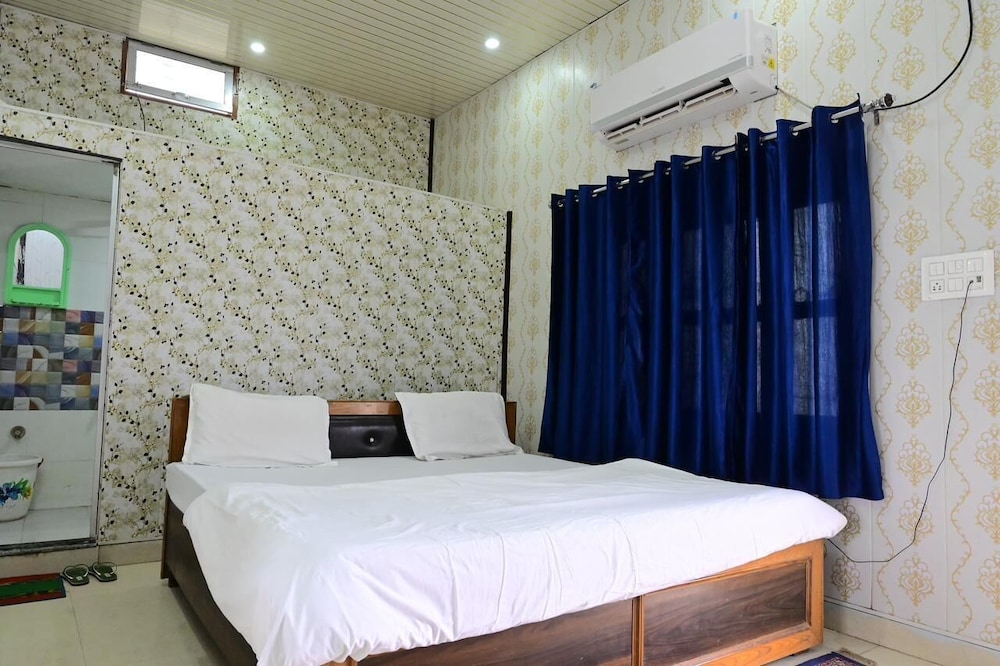 Hotel Awadh Vilas in Fyzabad, India