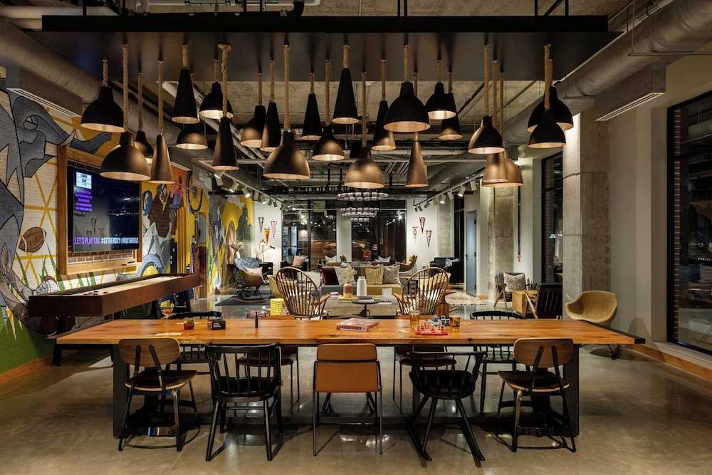 Moxy Omaha Downtown - photo 36