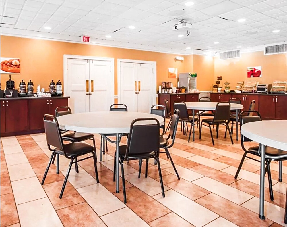 Quality Inn Richmond Hill Savannah I 95 - photo 24