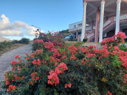 Sea Renity — 4-Star Luxury Hotel in None, Saint Martin