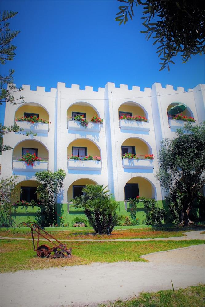 Vrachos Holidays Hotel in Preveza, Greece