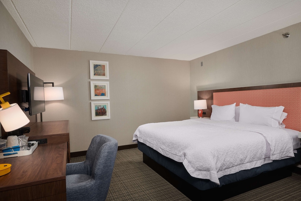 Hampton Inn Fairfax City - photo 21