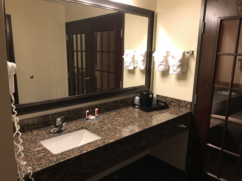 Baymont by Wyndham Bloomington MSP Airport - photo 10