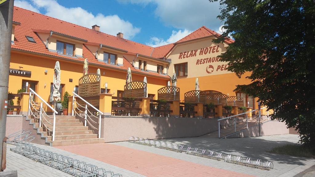 Relax Hotel Pelikán — hotel in Hluboka Nad Vltavou