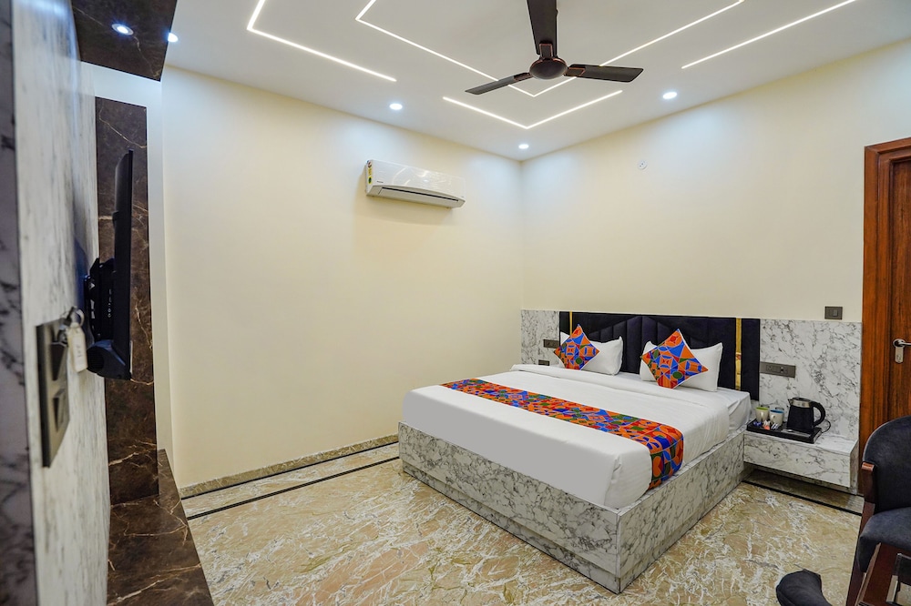 Fabhotel White Elephant in Greater Noida, India