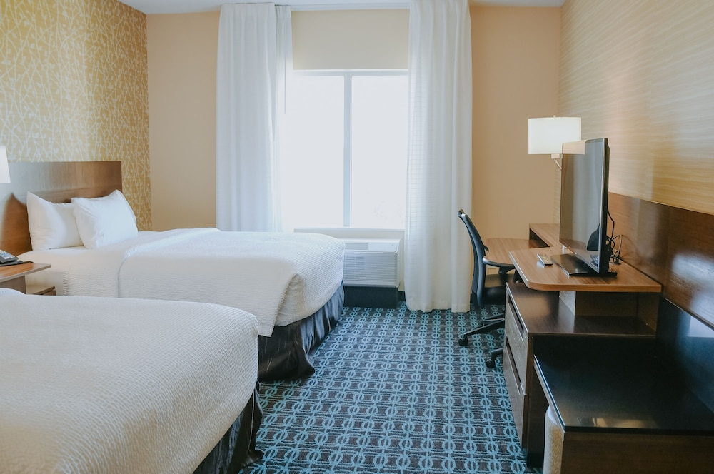 Fairfield Inn & Suites Lincoln Airport - photo 12