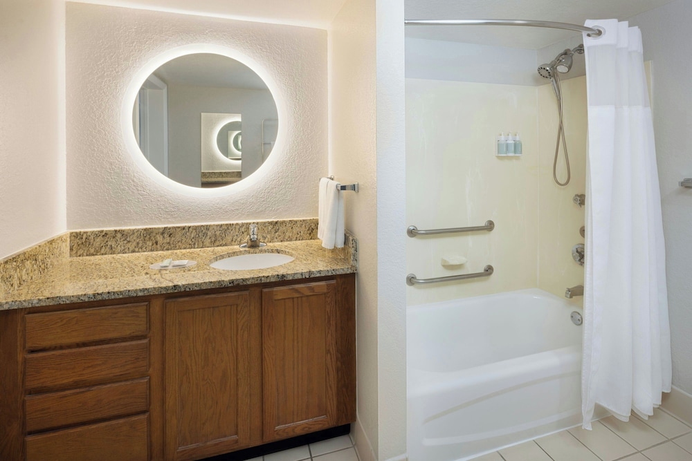TownePlace Suites by Marriott Orlando East UCF Area - photo 34