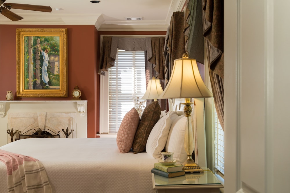 The Inn on West Liberty - photo 8