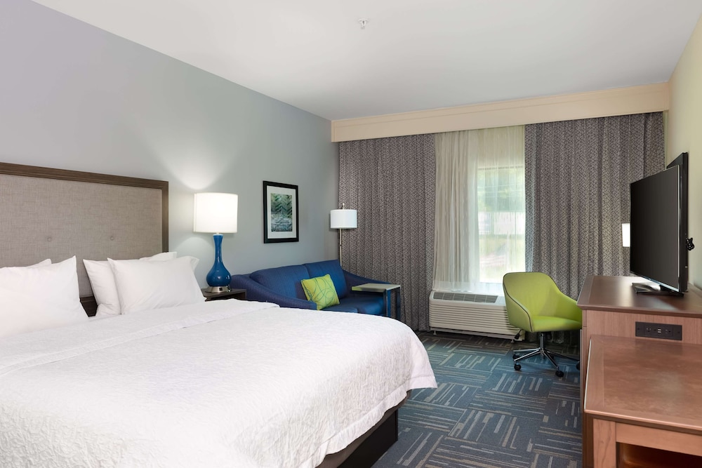 Hampton Inn Wetumpka - photo 24