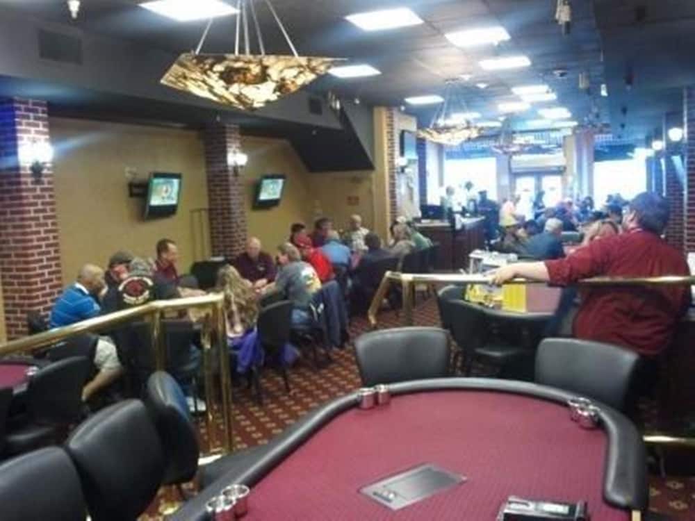 Midnight Rose & McGills Hotel & Casino - photo 24