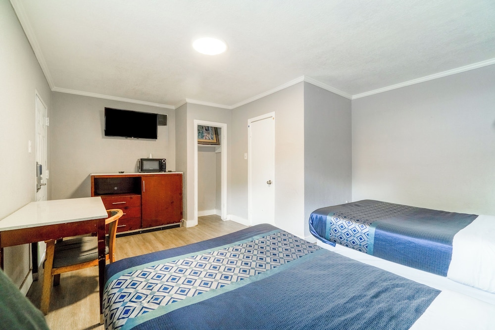 Alamo Oasis Inn And Suites By Oyo San Antonio - photo 22