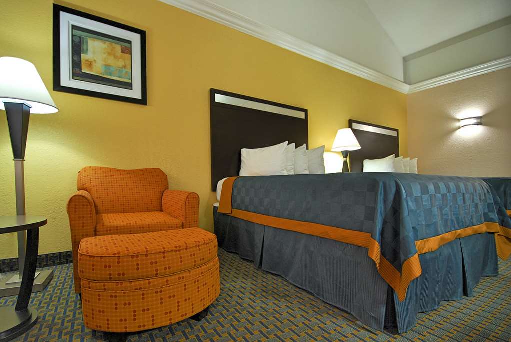 Americas Best Value Inn Sinton - photo 11