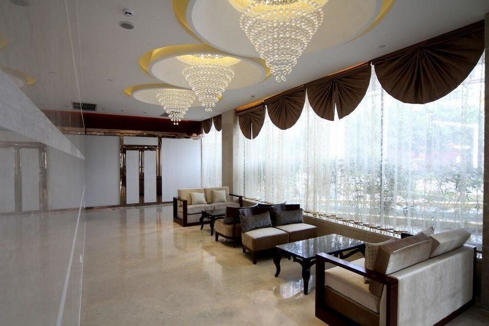 New Era Hotel — 4-Star Luxury Hotel in Nanjing, People's Republic of China