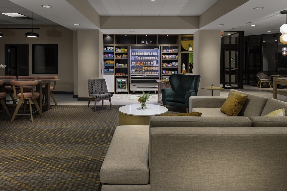 Holiday Inn Boston Dedham Hotel & Conference Center by IHG - photo 2