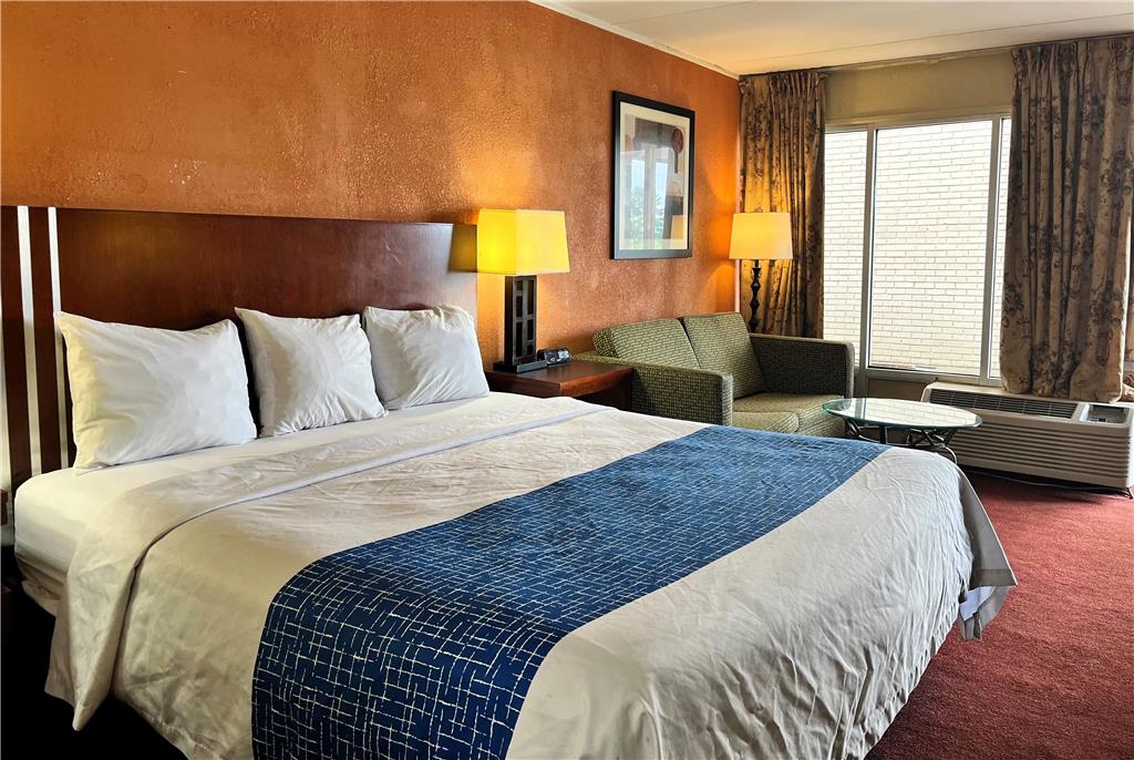 Travelodge by Wyndham Seymour - photo 8