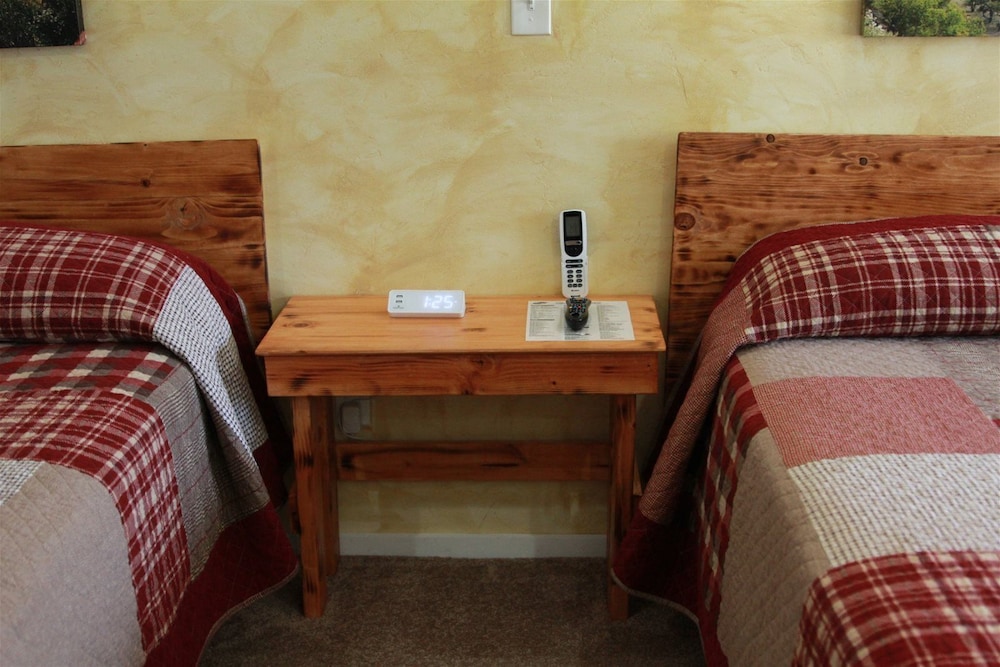 Hurricane Hideaway Lodging - photo 9