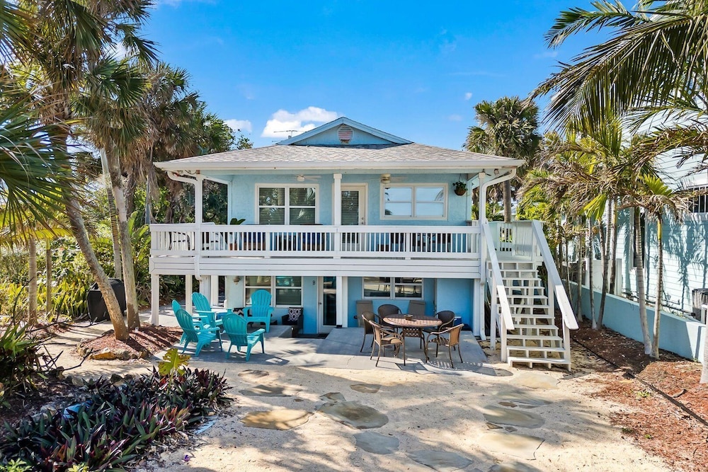 111 S Atlantic Ave in Cocoa Beach, United States