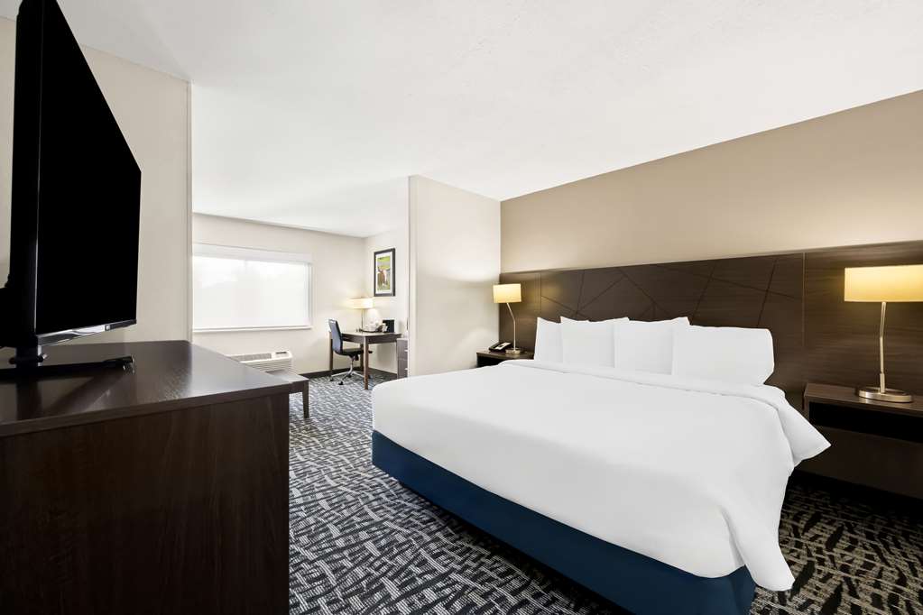 Best Western Bryan College Station - photo 19