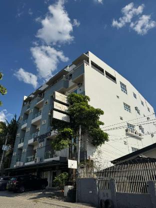 Dynirho Hotel in Cauayan, Philippines