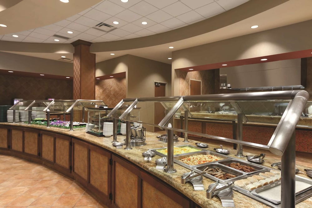 Embassy Suites Omaha La Vista Hotel & Conference Center - photo 46