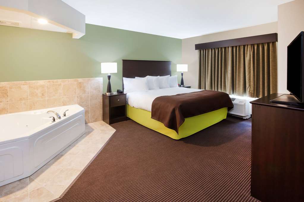 AmericInn by Wyndham DeWitt - photo 16
