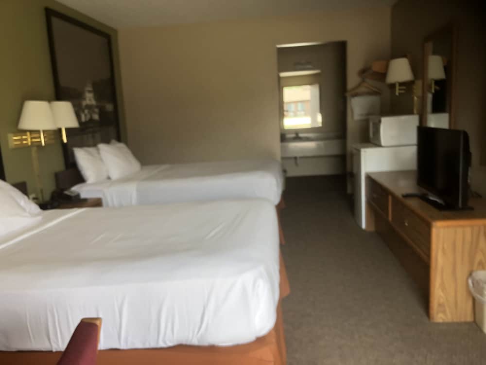 Americas Best Value Inn Onawa - photo 13