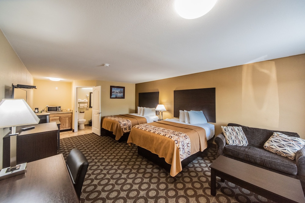 Relax Inn & Suites — hotel in Paducah