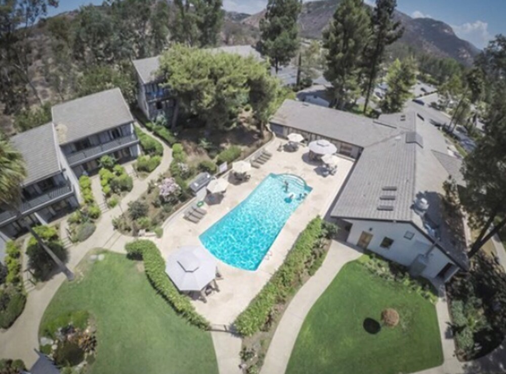 Tuscany Hills Retreat - photo 12