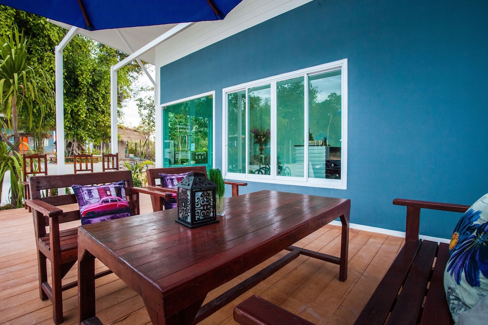 Bluemoon Riverside Resort — Phibun Mangsahan — photo 3