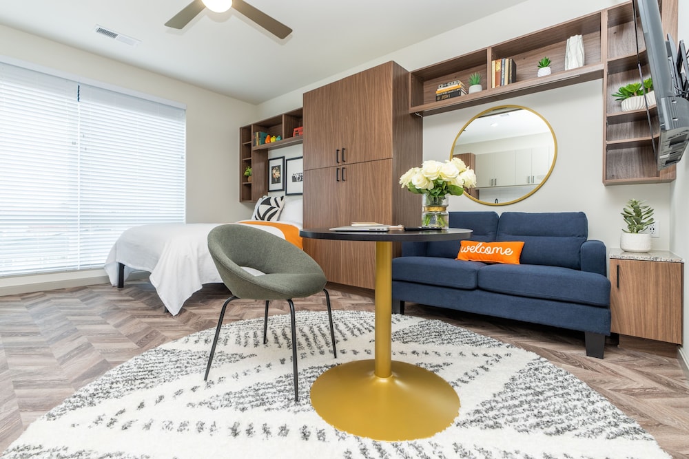 Yugo Guest Suites in Urbana, United States