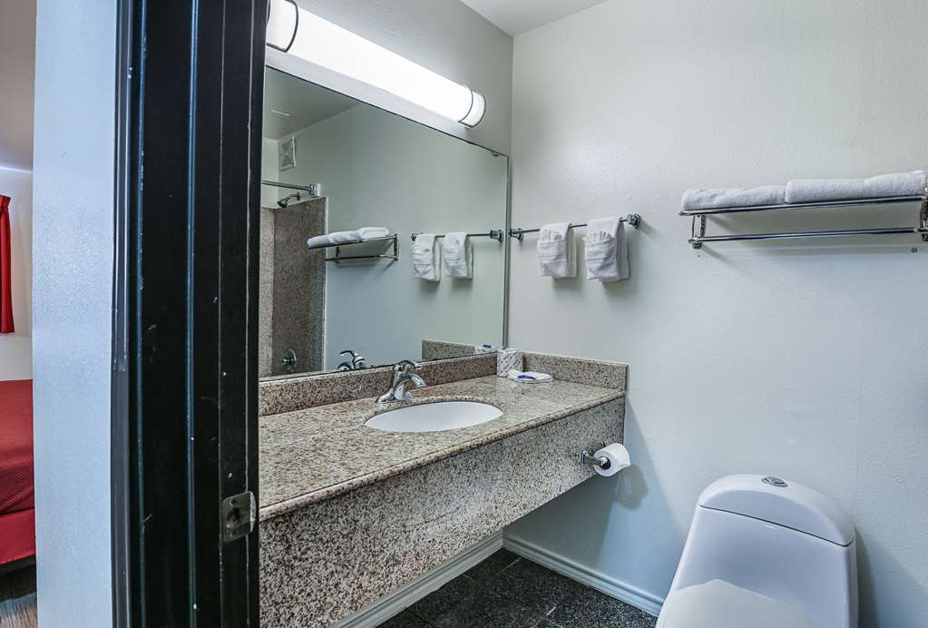 Motel 6 Pasadena TX - photo 25