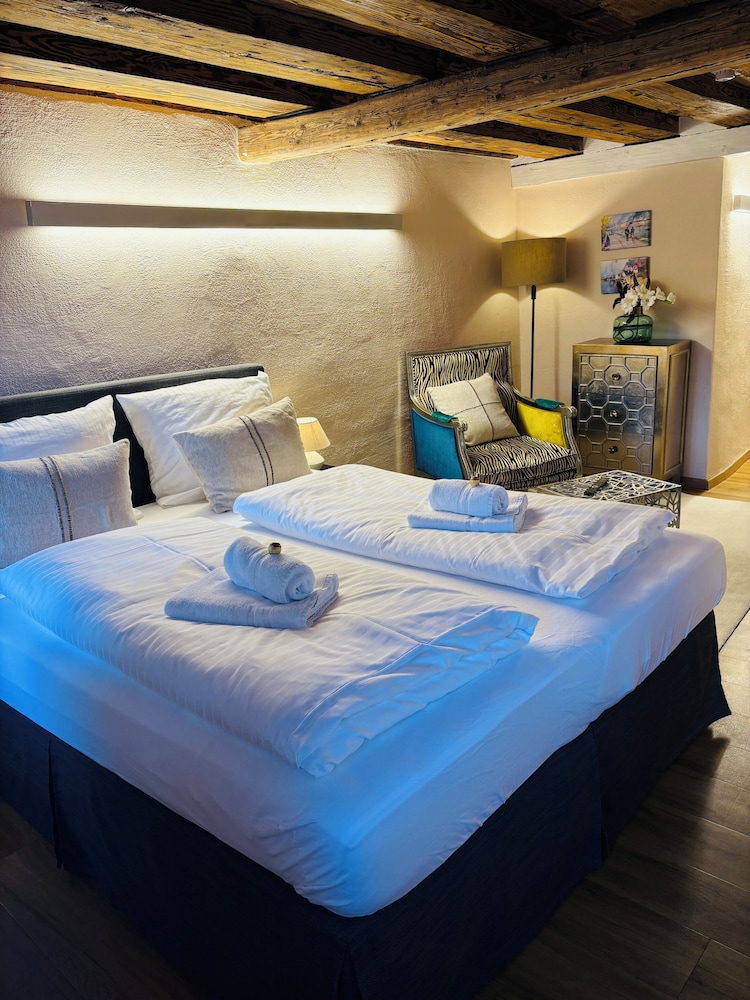 APT Stone Lodge Salzburg — 4-Star Luxury Hotel in Salzburg, Austria
