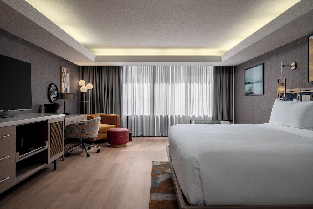 Hotel Indigo Detroit North Troy by IHG - photo 35