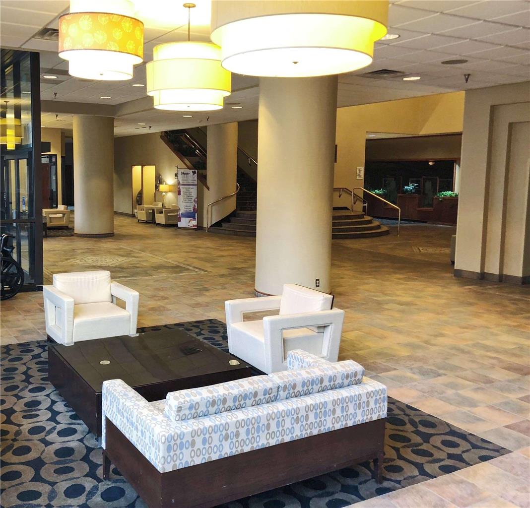 Radisson Hotel Bismarck - photo 3