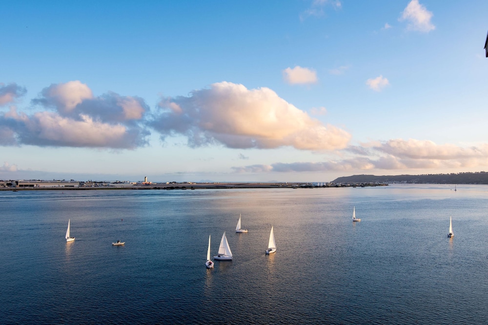 Hilton San Diego Airport Harbor Island - photo 23