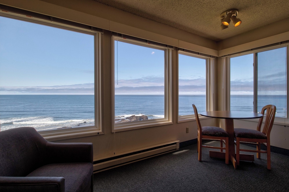 Ester Lee Oceanview Inn - photo 74