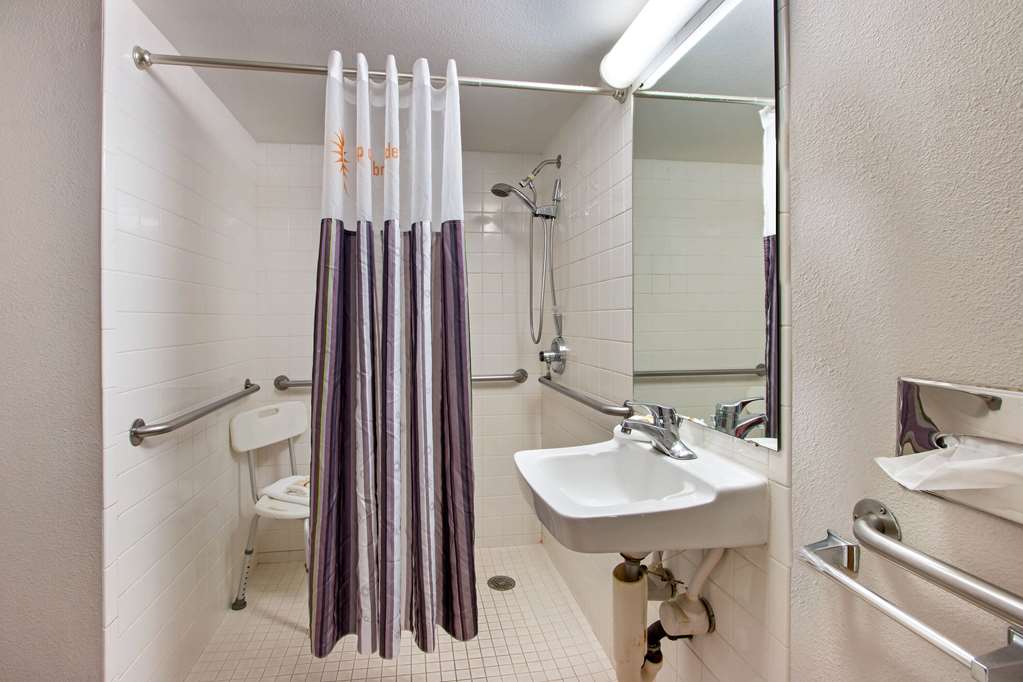 La Quinta Inn by Wyndham Albuquerque Airport - photo 27