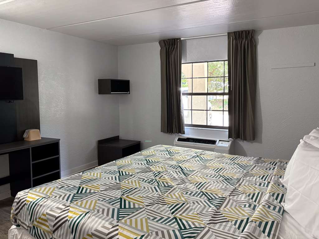 Motel 6 Tallahassee FL North Monroe - photo 5