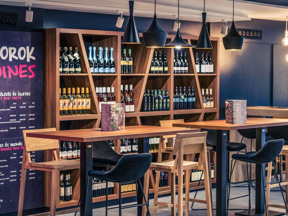 מזון ומשקאות