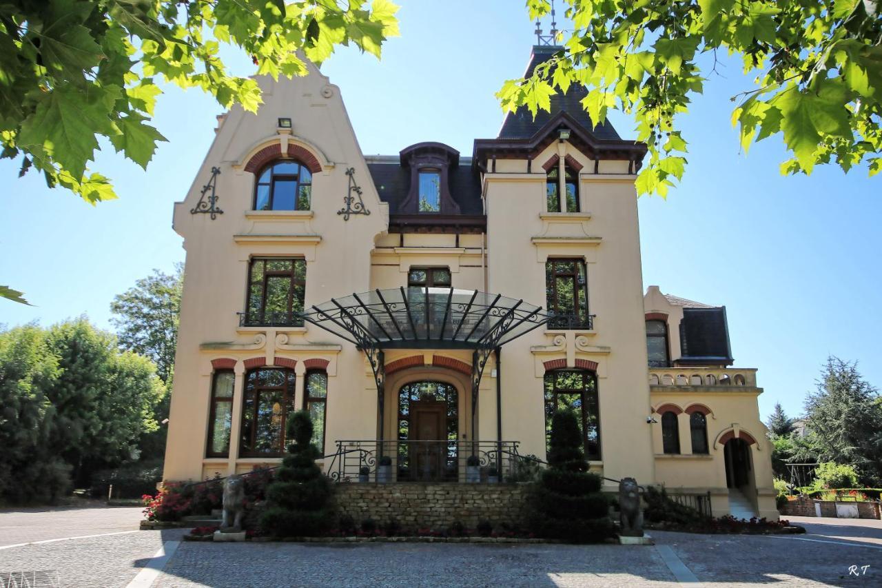 Le Manoir De La Mantille — hotel in Caudry