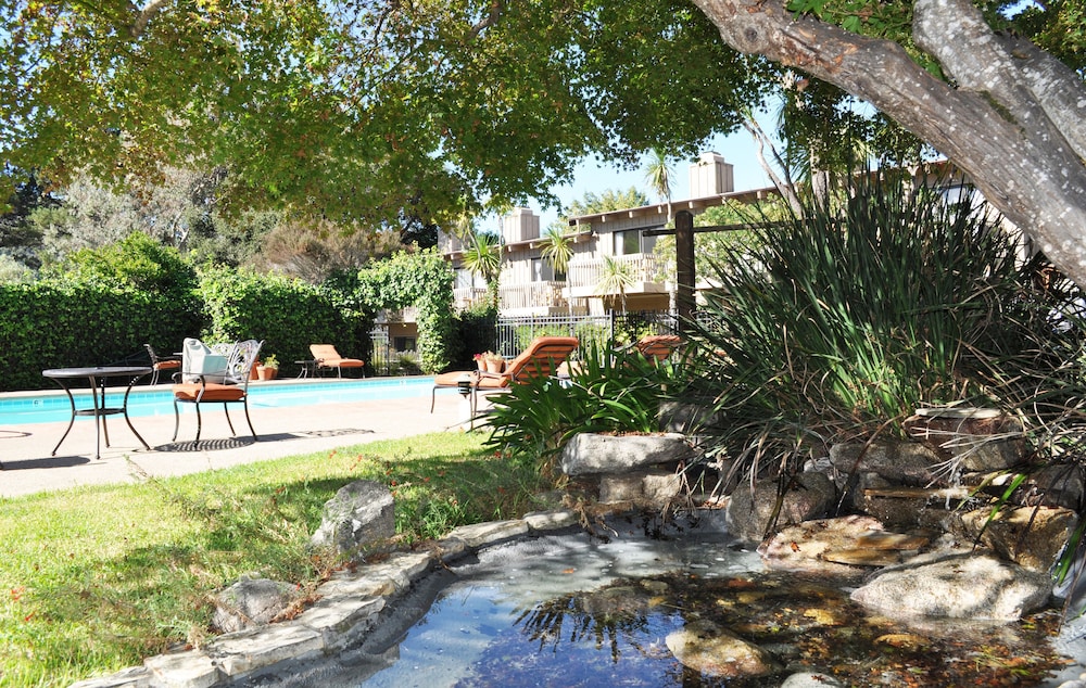 Carmel Valley Lodge and Resort - photo 24