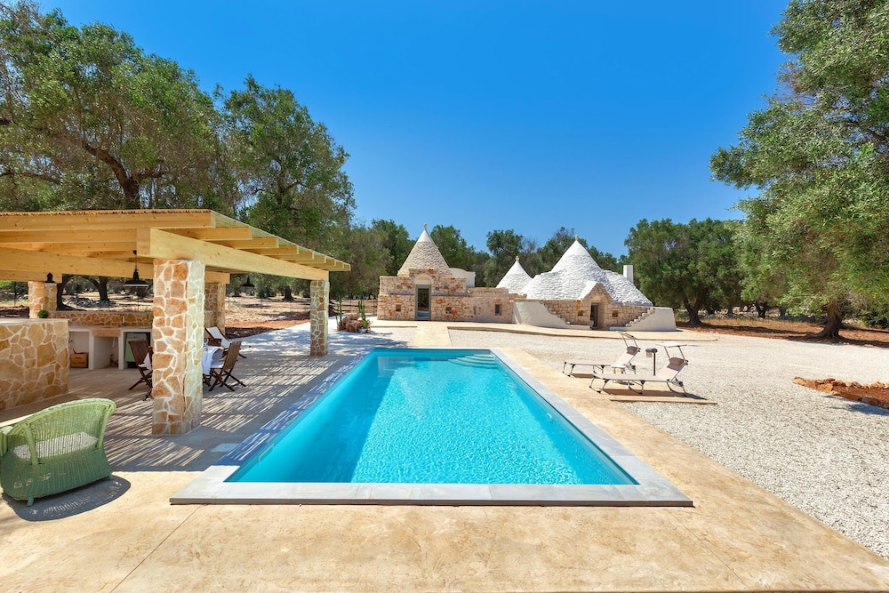 3565 A Piedi Scalzi Nel Trullo By Perle Di Puglia — Latiano
