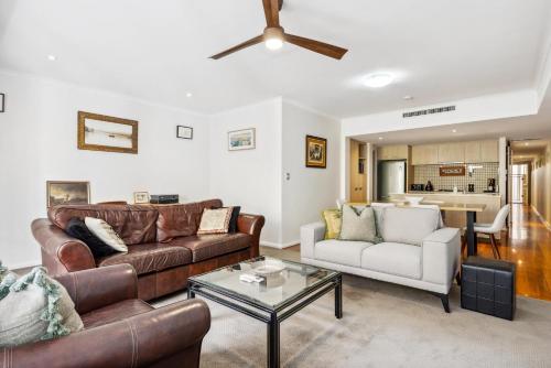 BANN2 5 Bannister Heritage Hideaway — 4-Star Luxury Hotel in Fremantle, Australia