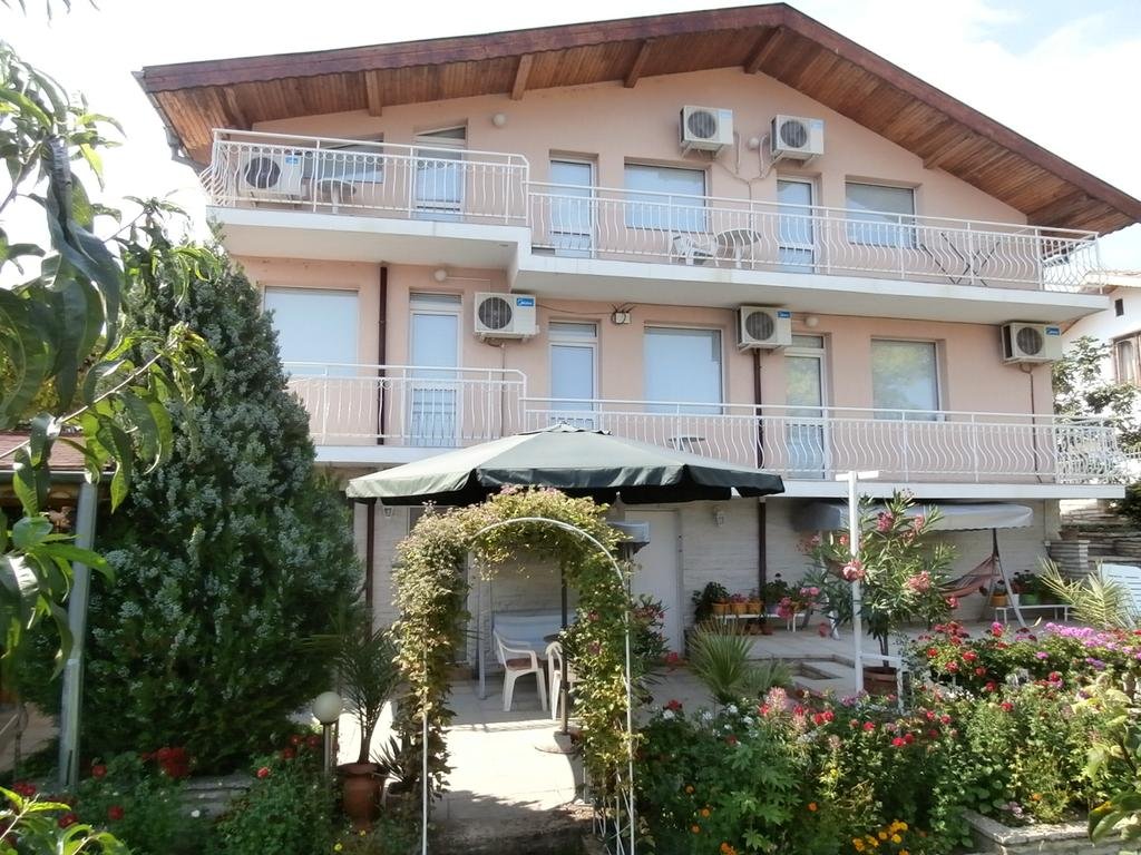 Villa Karina — 4-Star Luxury Hotel in Balchik, Bulgaria