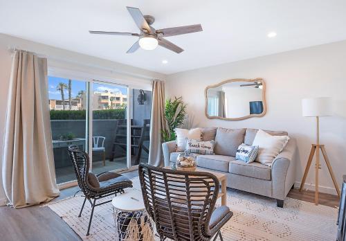 Sunrise by the Sea 1 Block from Ocean in Oceanside, United States