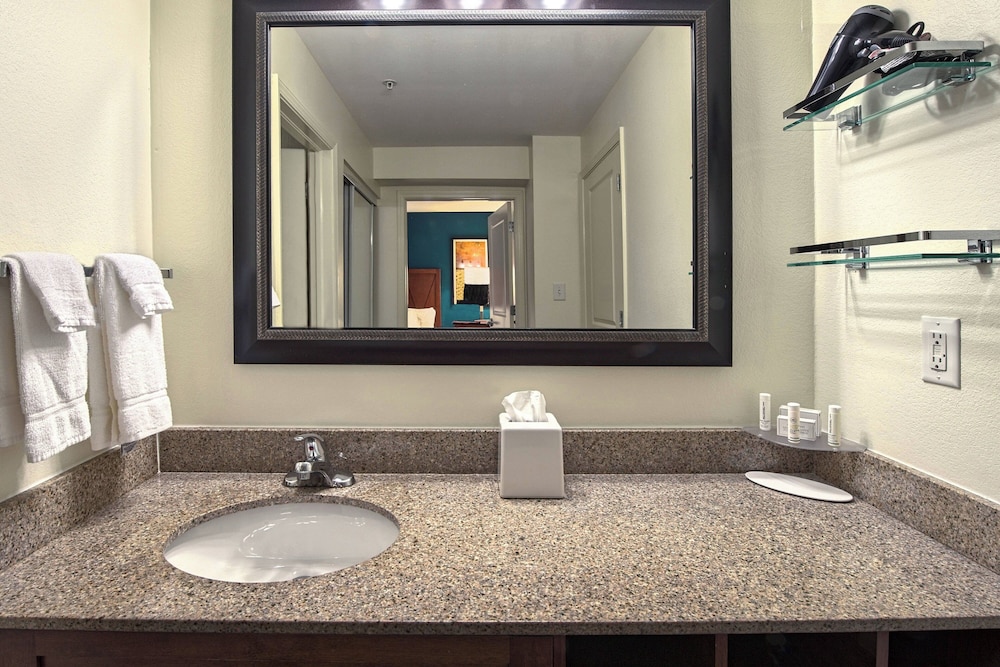 Residence Inn by Marriott Fayetteville Cross Creek - photo 29