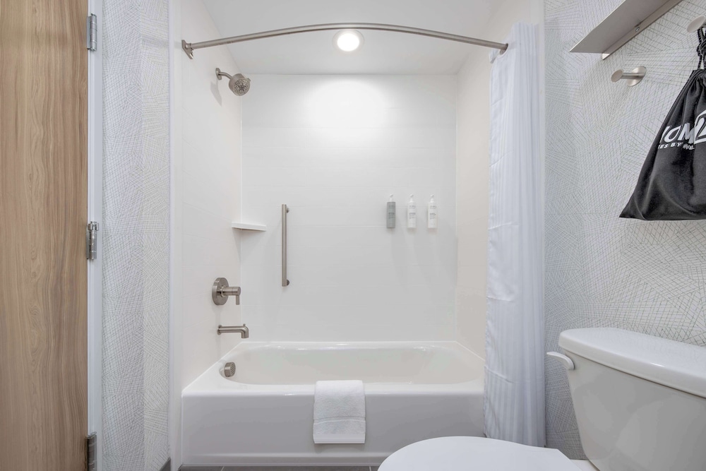 Home2 Suites By Hilton Dallas I 30 Cockrell Hill - photo 16
