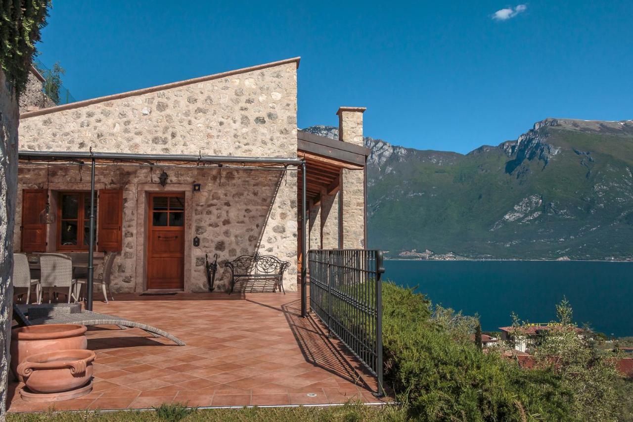 Villa Limone — 4-Star Luxury Hotel in Limone Sul Garda, Italy